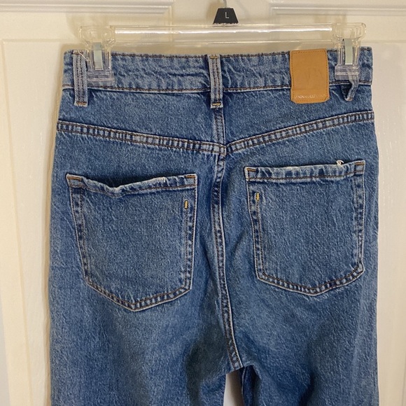 Zara mom style jeans - Picture 7 of 7